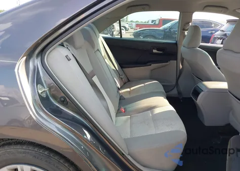 2014 Toyota Camry L z USA, uszkodzony, nr VIN 4T1BF1FK0EU859543